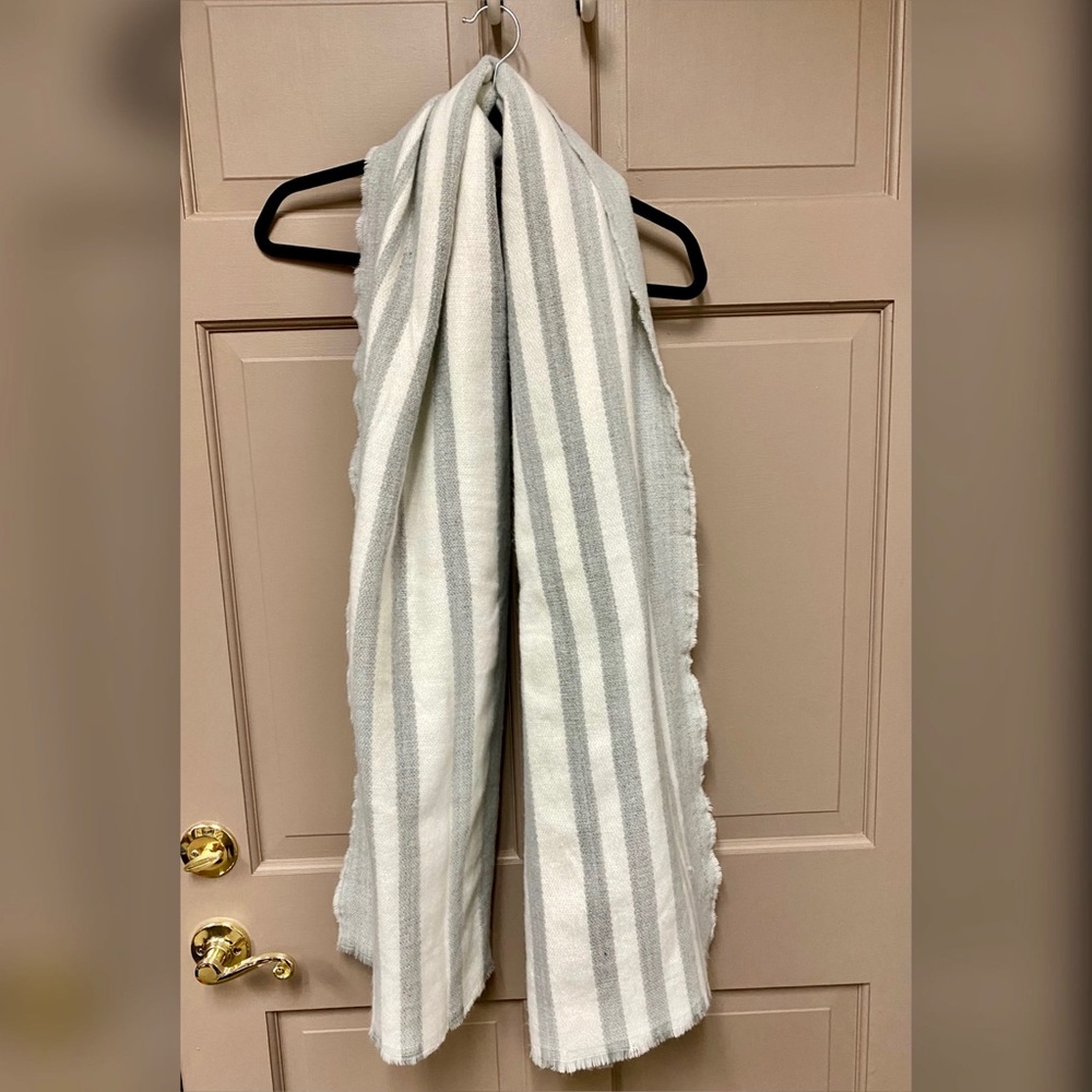 Panache Scarf